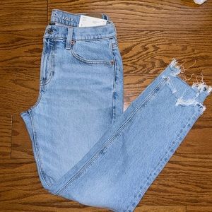 Women’s Regular Size 8 American Eagle Jeans